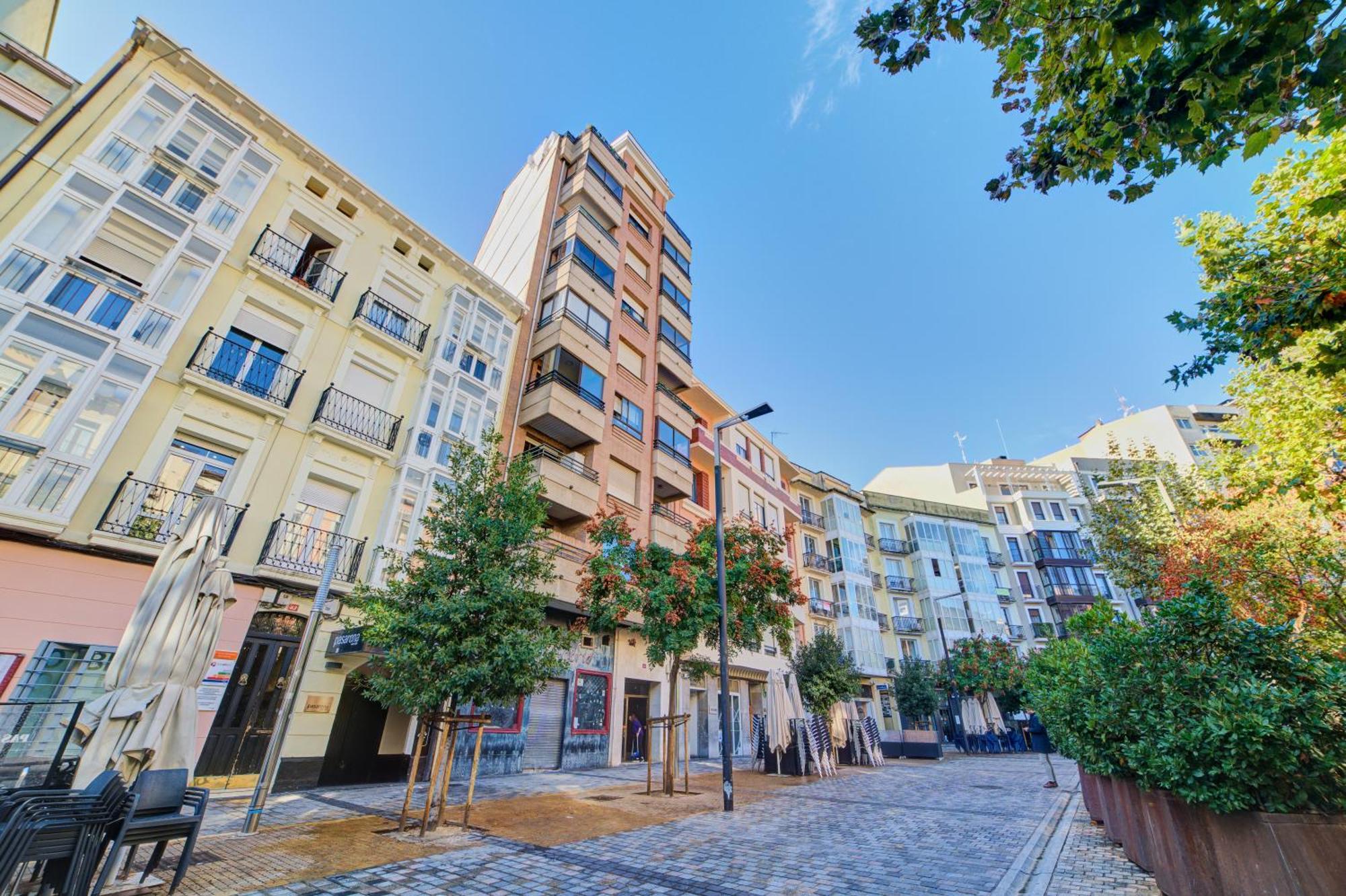 Apartamento Breton De Los Herreros Logrono Bagian luar foto